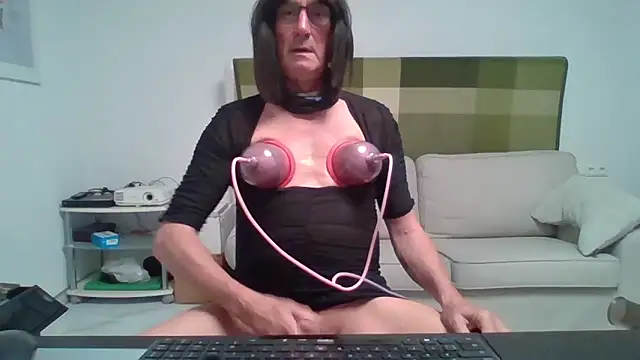TranseCarmen online show from 04-29-26, 06:28