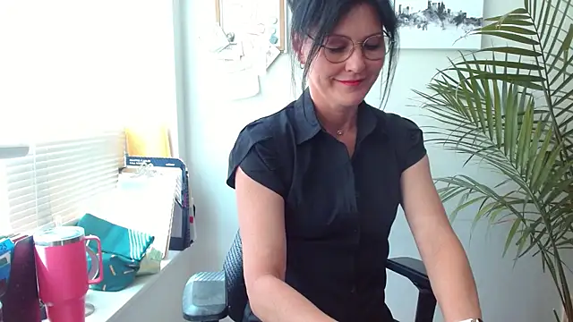 Snapshot of City_Kat chatting on 07-17-26, 03:53 City Kat online show from 07-17-26, 03:53