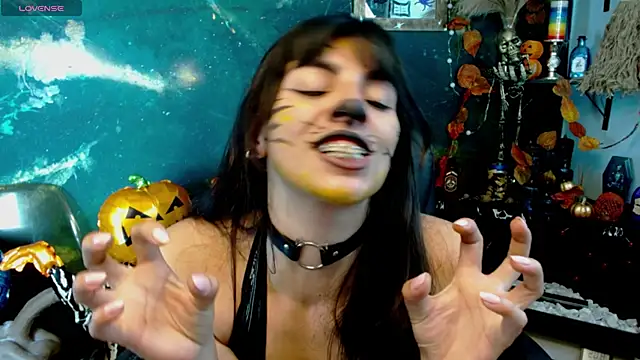 julieth sex1 online show from 10-14-25, 04:57