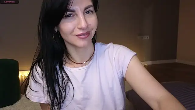 Snapshot of Mary_love16 chatting on 01-28-25, 01:05 Mary love16 online show from 01-28-25, 01:05