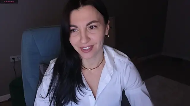 Snapshot of Mary_love16 chatting on 03-14-25, 06:42 Mary love16 online show from 03-14-25, 06:42
