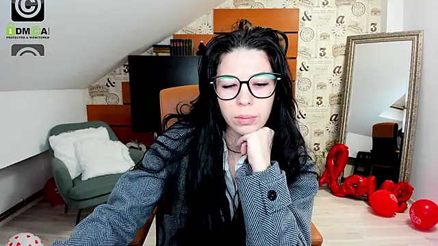 Snapshot of EmillyTaylor chatting on 03-08-25, 03:39 EmillyTaylor online show from 03-08-25, 03:39