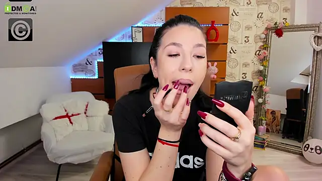 EmillyTaylor online show from 01-07-26, 04:50