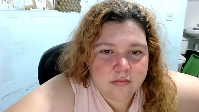 Snapshot of squirt322bbw chatting on 05-10-26, 03:47 squirt322bbw online show from 05-10-26, 03:47