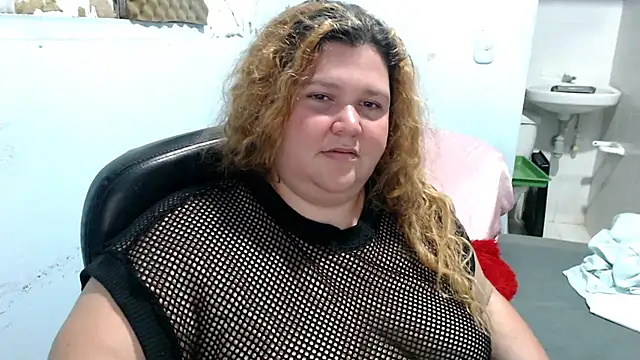 Snapshot of squirt322bbw chatting on 05-09-26, 02:26 squirt322bbw online show from 05-09-26, 02:26