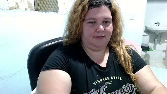 Snapshot of squirt322bbw chatting on 06-01-26, 05:01 squirt322bbw online show from 06-01-26, 05:01