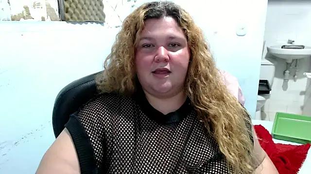 Snapshot of squirt322bbw chatting on 05-19-26, 02:07 squirt322bbw online show from 05-19-26, 02:07
