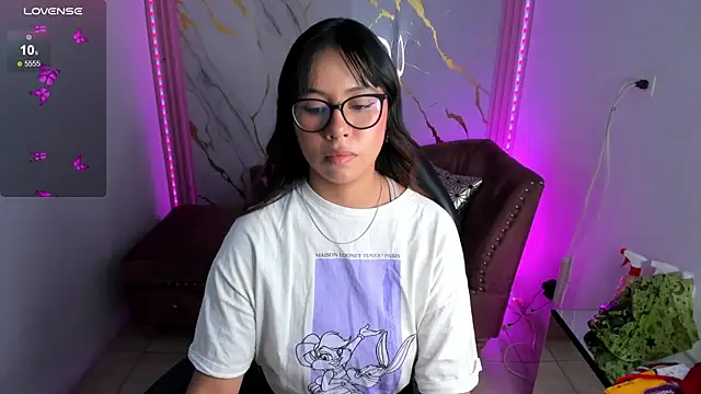 Snapshot of Nasha_abby chatting on 07-12-26, 08:53 Nasha abby online show from 07-12-26, 08:53
