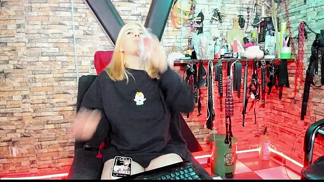 Liltildeman moon online show from 09-23-25, 02:29