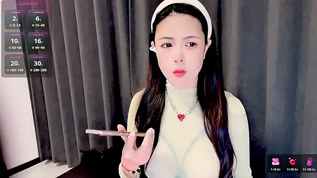 candy-yiyi online show from 05-14-26, 01:57