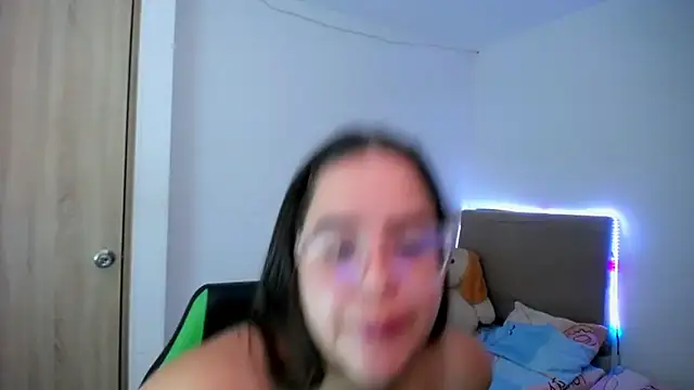  alicia z online show from 02-25-25, 08:32