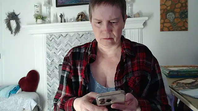 AuroraWillows online show from 03-17-26, 02:14