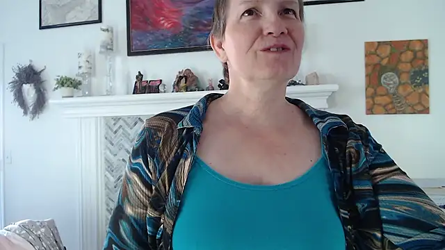 AuroraWillows online show from 01-10-26, 04:02