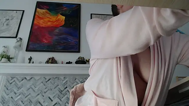 AuroraWillows online show from 04-11-26, 04:10