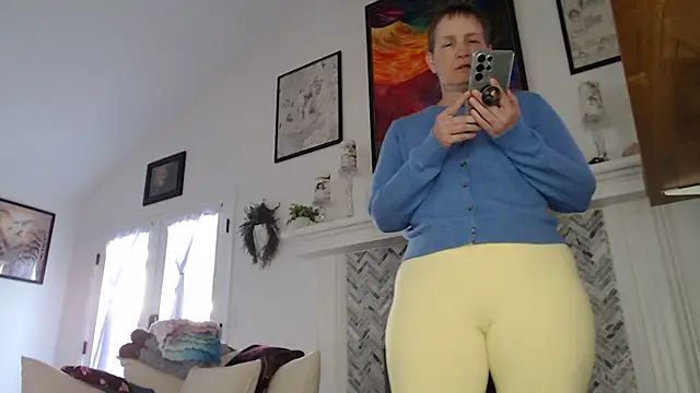 AuroraWillows online show from 11-27-25, 02:50