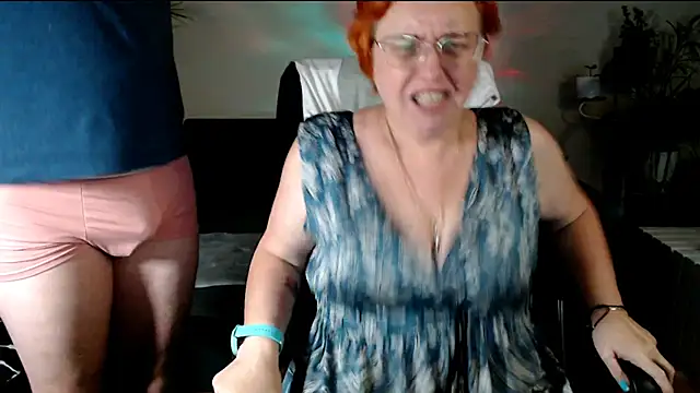 JoannaAndNeighbour online show from 12-04-25, 03:11