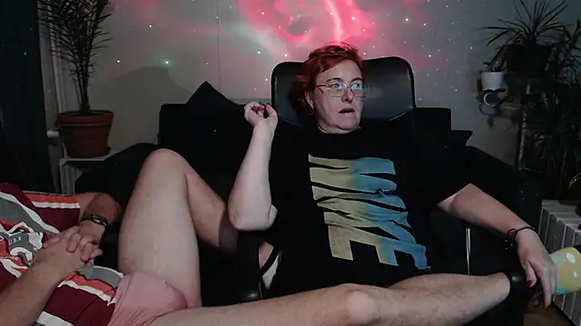 JoannaAndNeighbour online show from 10-05-25, 02:41