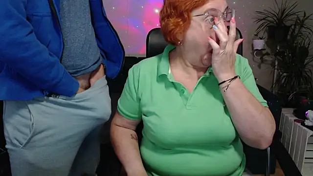 JoannaAndNeighbour online show from 09-28-25, 08:43