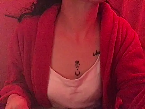 YumieCp online show from 03-04-25, 10:24