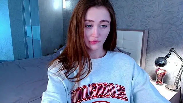 Snapshot of millllina chatting on 03-18-25, 08:17 millllina online show from 03-18-25, 08:17