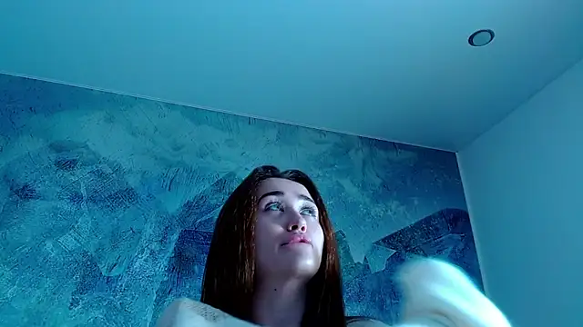 Snapshot of millllina chatting on 10-12-25, 02:18 millllina online show from 10-12-25, 02:18