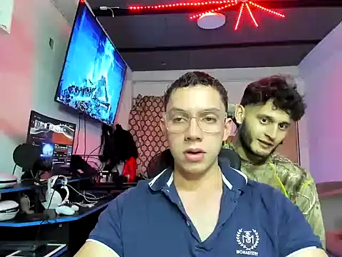 Snapshot of davinalhot chatting on 04-13-26, 03:32 davinalhot online show from 04-13-26, 03:32