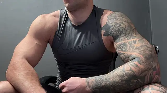 Snapshot of Mr_YourGod chatting on 02-07-26, 01:52 Mr YourGod online show from 02-07-26, 01:52