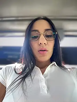   IRIS   online show from 10-21-25, 01:54