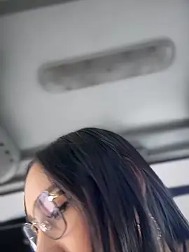   IRIS   online show from 10-09-25, 03:34