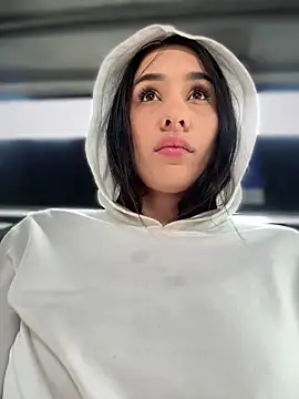   IRIS   online show from 02-11-25, 03:29