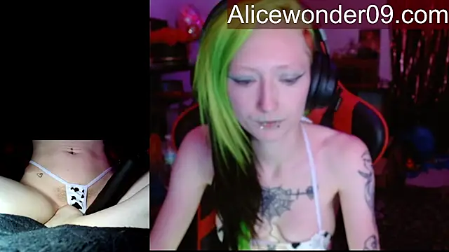 alicewonder09 online show from 02-22-26, 04:04