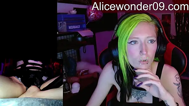 alicewonder09 online show from 03-12-26, 03:23