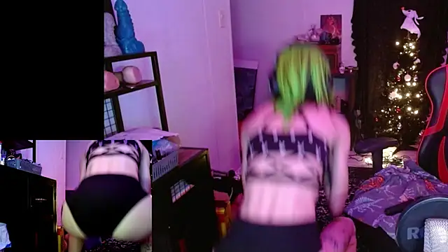 alicewonder09 online show from 12-14-25, 08:09