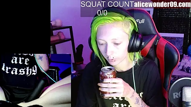 alicewonder09 online show from 10-22-25, 12:37