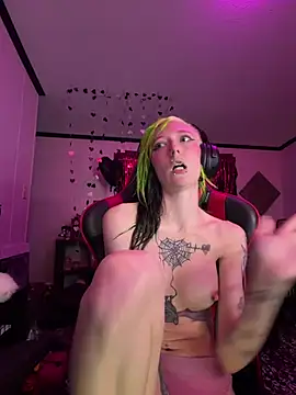 alicewonder09 online show from 02-03-26, 06:22