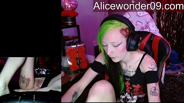alicewonder09 online show from 02-11-26, 05:40