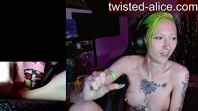 alicewonder09 online show from 04-26-26, 03:37