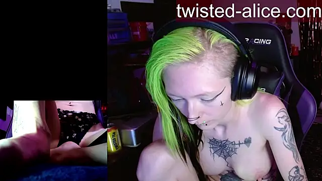 alicewonder09 online show from 05-16-26, 03:38