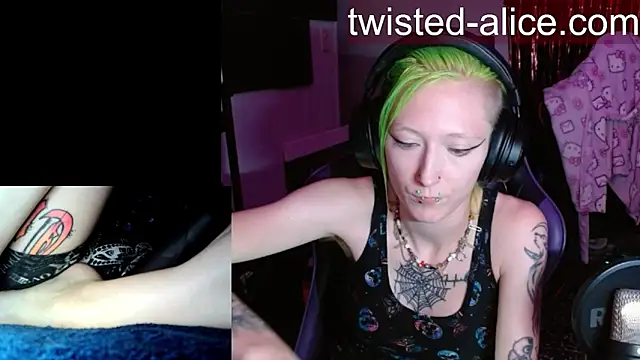 alicewonder09 online show from 06-26-26, 03:12