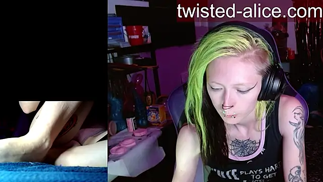 alicewonder09 online show from 05-30-26, 03:24