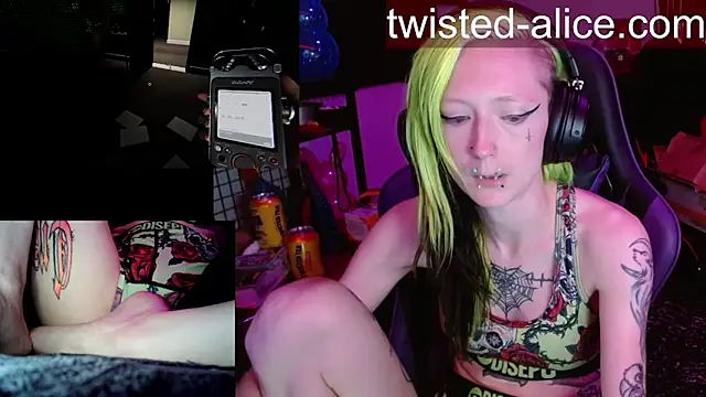 alicewonder09 online show from 04-13-26, 03:32