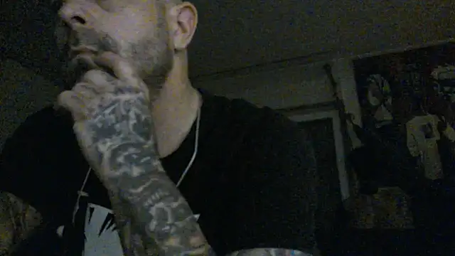 Snapshot of SpicyJoint chatting on 09-23-25, 11:01 SpicyJoint online show from 09-23-25, 11:01