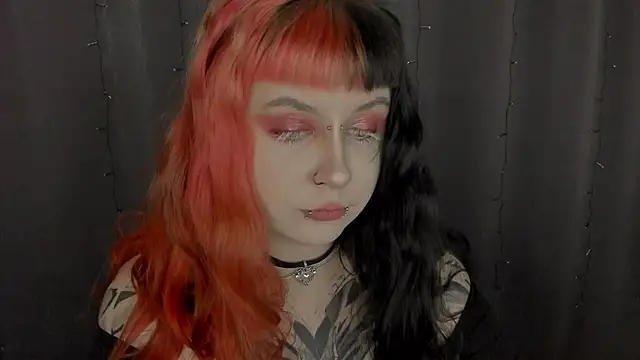 t0riayun0 online show from 02-20-26, 10:06