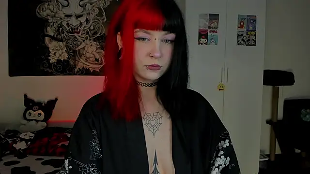 t0riayun0 online show from 01-30-25, 12:50