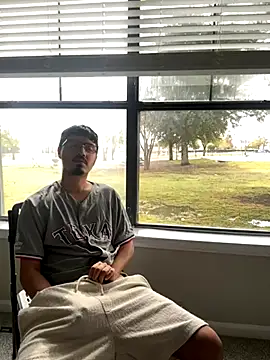 Bbyboyivan online show from 11-30-25, 07:14