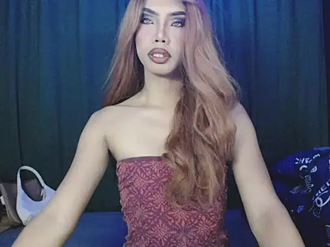 Snapshot of MirabelleNotch chatting on 06-19-26, 02:45 MirabelleNotch online show from 06-19-26, 02:45