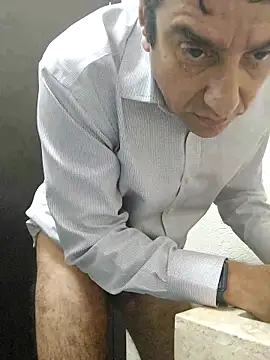 Snapshot of FernandoReuterG chatting on 10-16-25, 03:37 FernandoReuterG online show from 10-16-25, 03:37