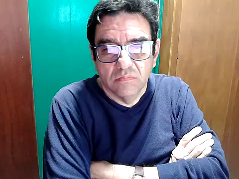 Snapshot of FernandoReuterG chatting on 12-02-25, 04:14 FernandoReuterG online show from 12-02-25, 04:14