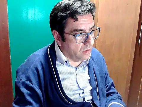 Snapshot of FernandoReuterG chatting on 10-23-25, 12:53 FernandoReuterG online show from 10-23-25, 12:53