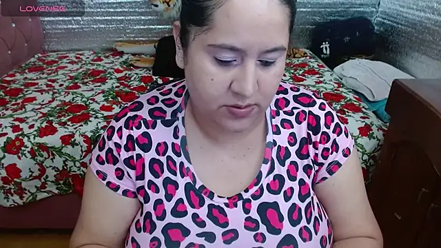 EMILY-NESSA online show from 09-12-25, 02:50